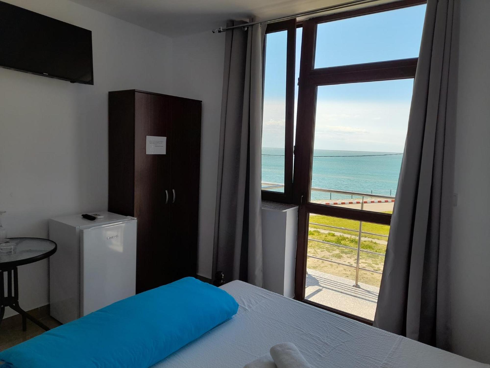 S&K Dotro Hotel Costinesti Bagian luar foto